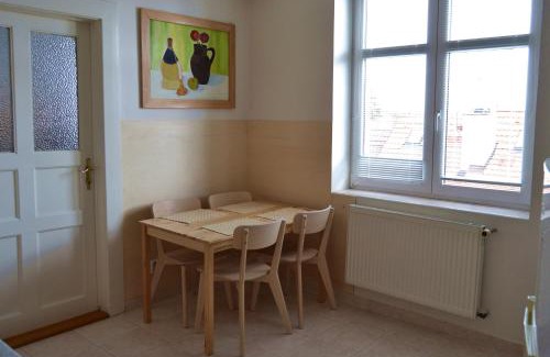 Prague 5 Apartment | Pravouhla