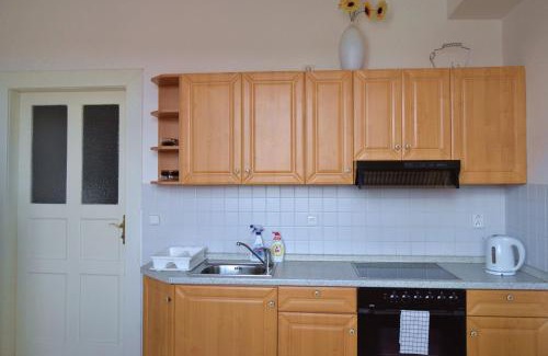 Prague 5 Apartment | Pravouhla