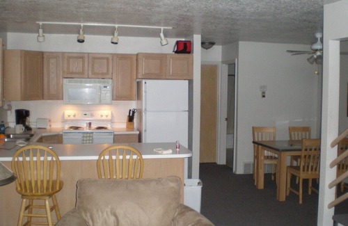 Summit Park Condo | Pre-Christmas Week in Park City; 12/17/22 to 12/24/22 only