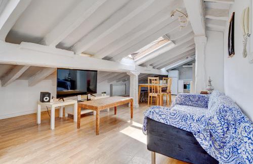 La Marina Apartment | Preciosa buhardilla en Hondarribia, Centro, 2 HB