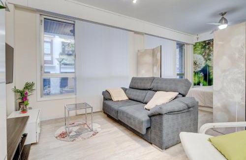 La Marina Apartment | Precioso apartamento cercano al mar, Smart TV, 3 Pax