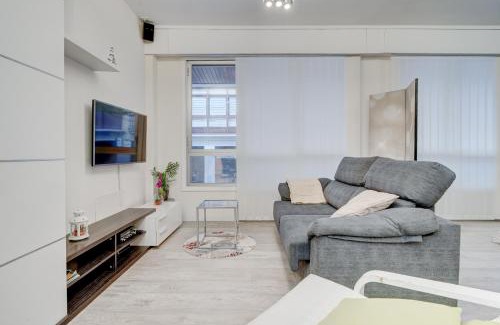 La Marina Apartment | Precioso apartamento cercano al mar, Smart TV, 3 Pax