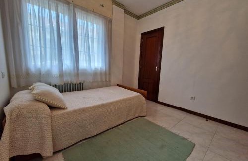 Samieira Apartment | Precioso apartamento con piscina - Covelo