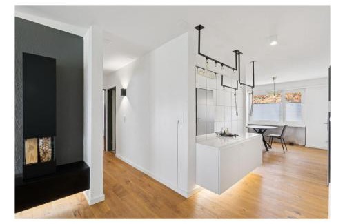 Thal Apartment | Prefinjen oddih v naravi z pogledom na jezero