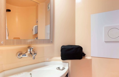 La Ville-du-Bois Hotel | Première Classe La Ville-Du-Bois