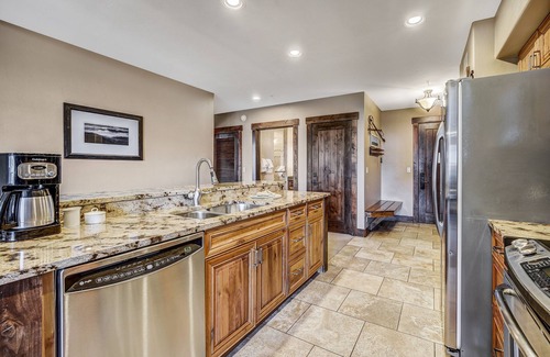 Breckenridge Condo | Premier 2br At The Base Of Peak 7 2 Bedroom Condo by RedAwning