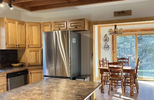 Pentwater House | Premier Cottage Getaway-Acorn Grove, Pentwater, MI
