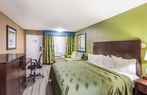 Town Center Hotel | Premier Extended Stay