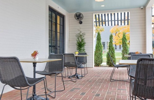 Lexington Hotel | Premier Gardener Stay, Elwood Hotel & Suite, Downtown Life