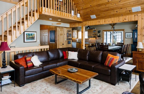 Dysart et al Cottage | Premier Haliburton Redstone Lake Location