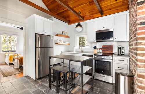Harleston Village House | Premier Home Near Colonial Lake + Cannon Park