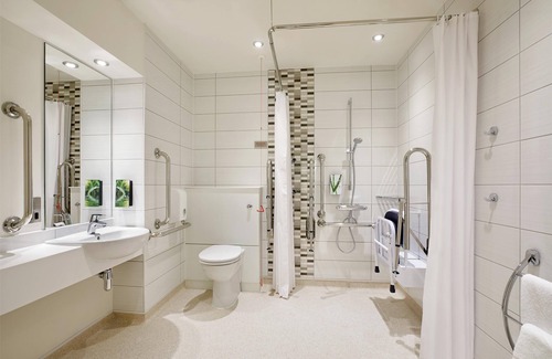 Chippenham Hotel | Premier Inn Chippenham
