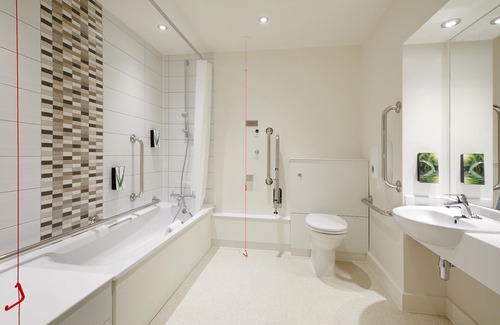 Chippenham Hotel | Premier Inn Chippenham
