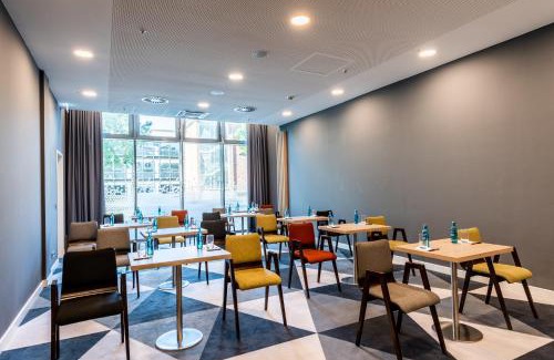 Altstadt-Sued Hotel | Premier Inn Köln City Süd