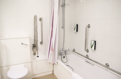 The Docks Hotel | Premier Inn Liverpool City - Albert Dock