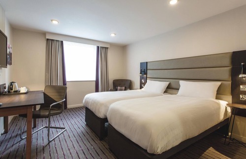 Havant Hotel | Premier Inn Portsmouth Havant South
