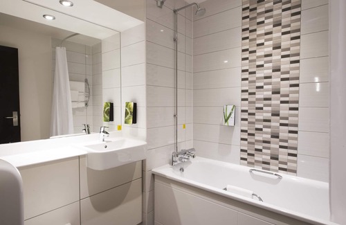Southampton City Centre Hotel | Premier Inn Southampton - Cumberland Place