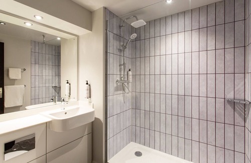 Calder Grove Hotel | Premier Inn Wakefield South - M1 Jct39