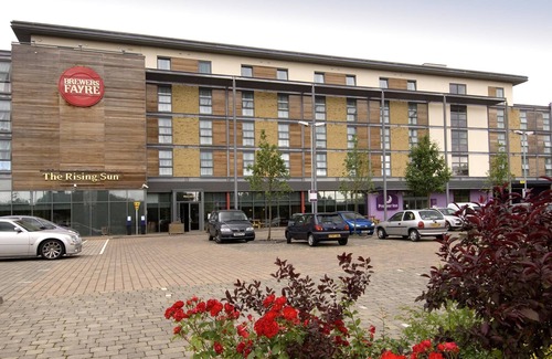 Watford Hotel | Premier Inn Watford - Croxley Green