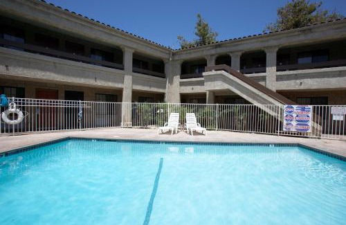 Thousand Oaks Hotel | Premier Inns Thousand Oaks