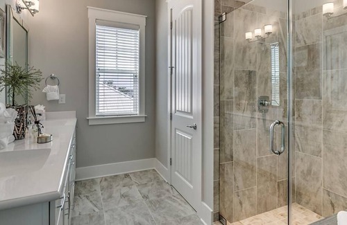 Windy Hill Resort | Premier Luxury Retreat with Dual Patio Decks