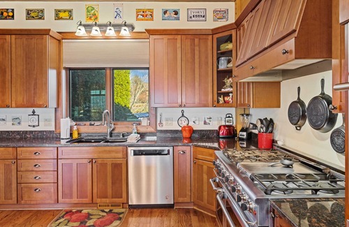 Boone Cabin | Premier Mountain Lodge near Top Attractions