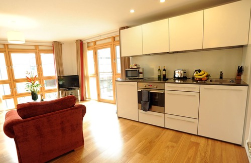 Bristol City Centre Apartment | PREMIER SUITES PLUS Bristol Cabot Circus