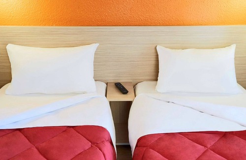 Les Mousseaux Hotel | PREMIERE CLASSE VILLEPINTE CENTRE - Parc des Expositions