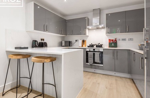 Rushmoor District Apartment | Premium 1 bed 1 bath APT in Aldershot