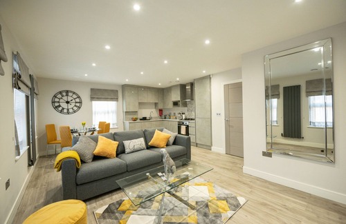 Reading Apartment | Premium 2-Bed, 2-Bath Apartment by KSA