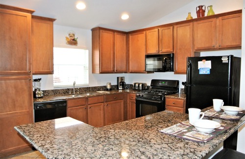 Solana Villa | Premium 5 BR Villa With Private Pool & Jacuzzi In the Solana Resort Near Disney