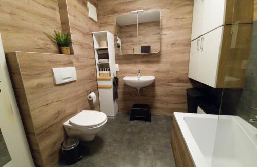 Ramstein-Miesenbach Apartment | Premium Apartment am Rande des Pfälzer Waldes