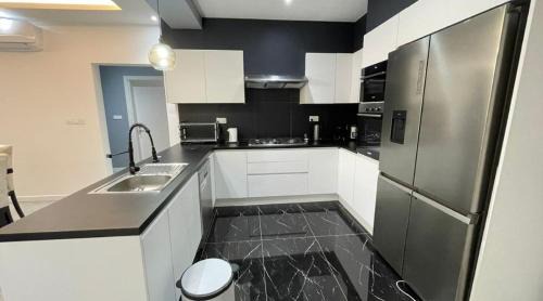 Yaounde Apartment | Premium apart with swimming pool, gym and parking