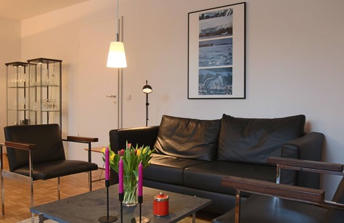 Universitat Condo | Premium Apartment University/Museum District