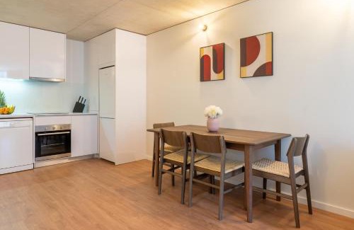 Paranhos Apartment | Premium Apartments with Garage by HostWise