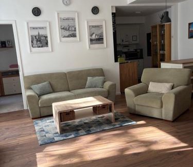 Castle Hill Apartment | Premium Buda Hideaway-Private Apartment, Extra Location, WiFi & Aircon