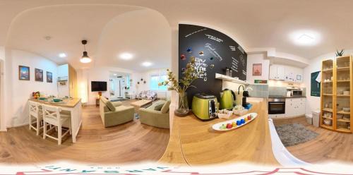 Castle Hill Apartment | Premium Buda Hideaway-Private Apartment, Extra Location, WiFi & Aircon