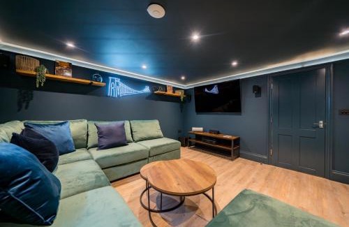Clifton House | Premium Designer 4 Bedroom Home in Clifton - 3 Bathrooms & Cinema Room