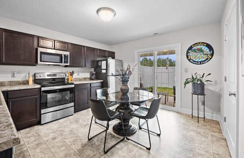 Westgate Condo | Premium End Unit Condo Close To Military Bases, Medical Facilities, & Shopping