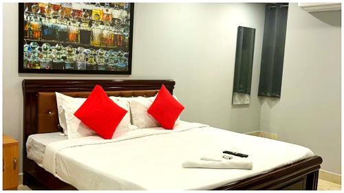 Maharana Pratap Nagar Hotel | Premium Facilities Hotel R A T R E E - Comfortable and Serene Stay