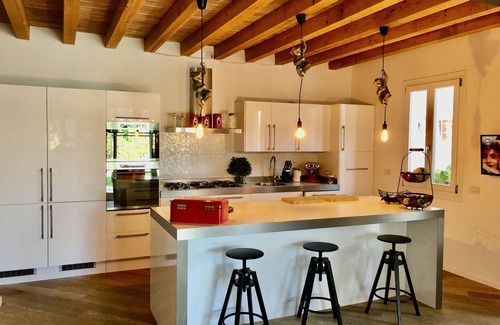 San Benedetto di Lugana House | Premium Ferienhaus mit Eigenem Pool in Peschiera del Garda