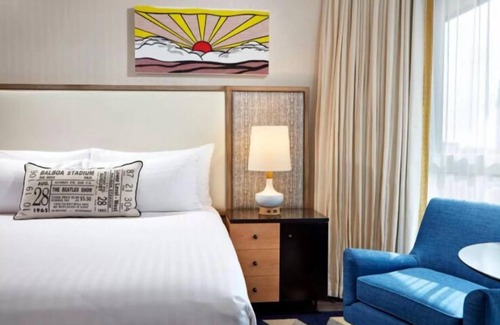 Civic Core Hotel | Premium King-Bed Suite in Central San Diego