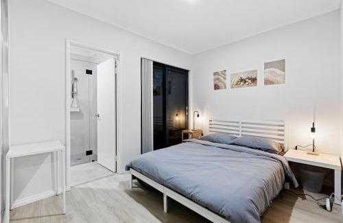 St James House | Premium Modern House-Walk to Curtin Uinversity-3 bedroom & 2 bathroom up for 4 People