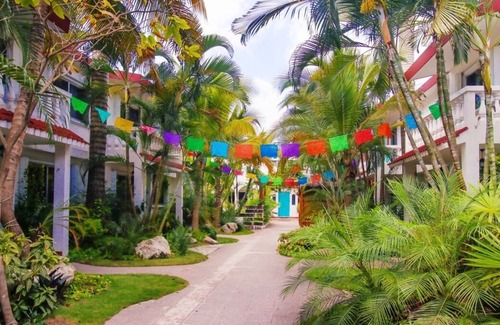 Colonia Adolfo Lopez Mateos Villa | Premium Villa for 10 People in Downtown Cozumel