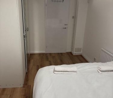 St. Johns Wood Apartment | Premium one bedroom Baker Street