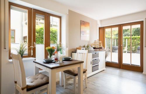 Pelzerhaken Apartment | Premium Quartier Solymar Pelzerhaken - ein kleiner Hund willkommen