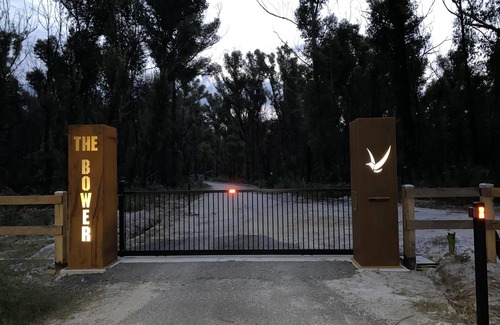 Broulee Villa | Premium Spa Bower - Premium Spa Bower for a couple
