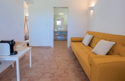 Santiago do Cacem Villa | Premium villa in Cercal with a saltwater swimming pool