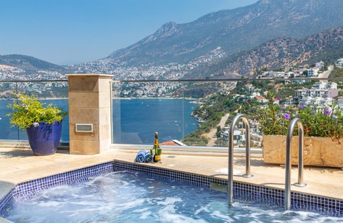 Kalkan Villa | PREMIUM Villa Yar, Huge Private Heated Pool & Jacuzzi. All Rooms Sea View