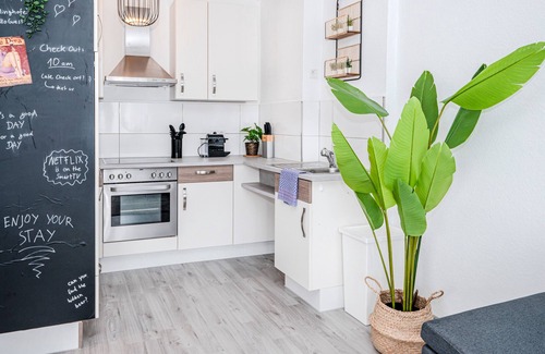 Altstadt II Apartment | Premium-Wohnung mit Balkon im Wald | Mülheim, WLAN